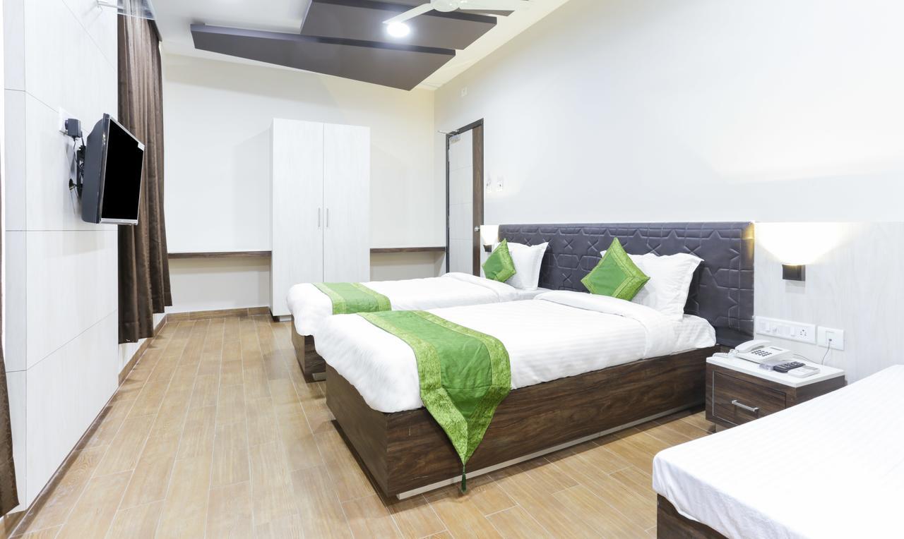 Treebo Trend Grace Residency Hotel Chennai Exterior foto