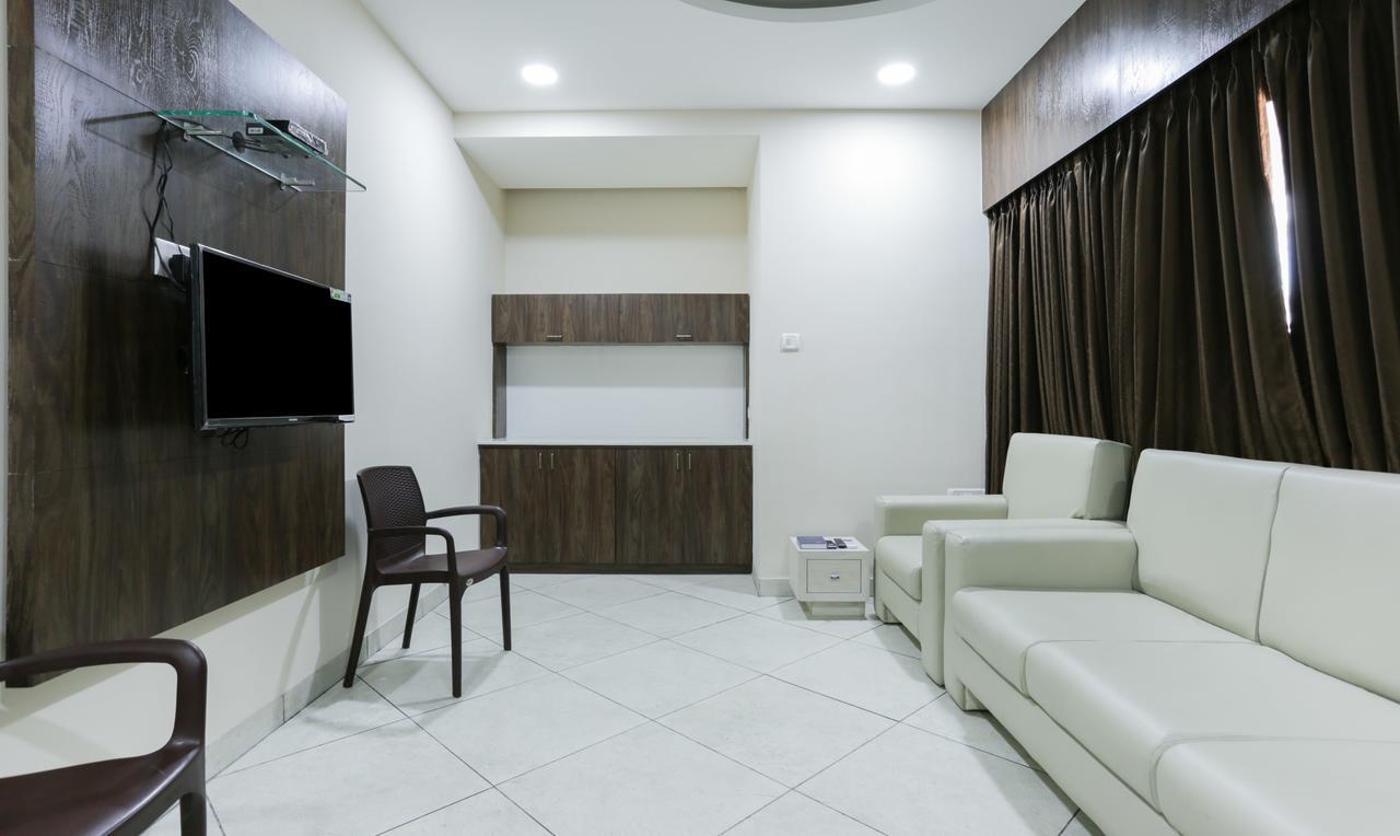 Treebo Trend Grace Residency Hotel Chennai Exterior foto